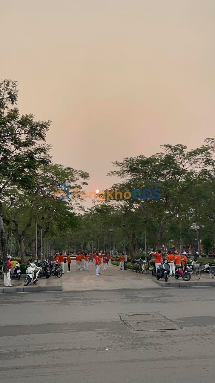 Nhà phố Nguyễn Đức Cảnh 75m² - Vị trí đắc địa view Hồ Tam Bạc!