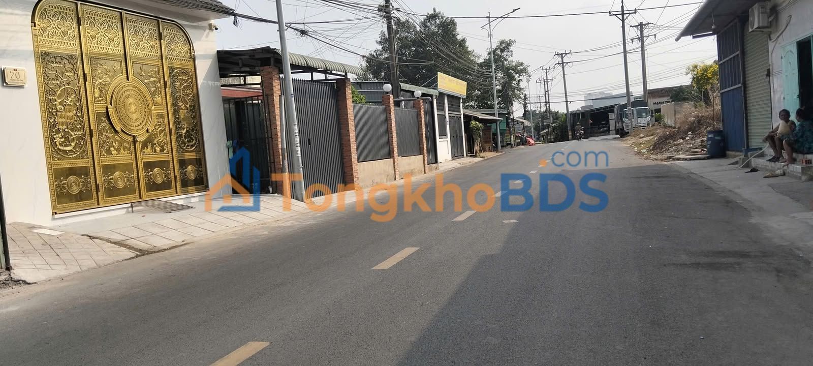 Nhà phố Dĩ An 100m² giá 3.1 tỷ - Mặt tiền kinh doanh sầm uất!