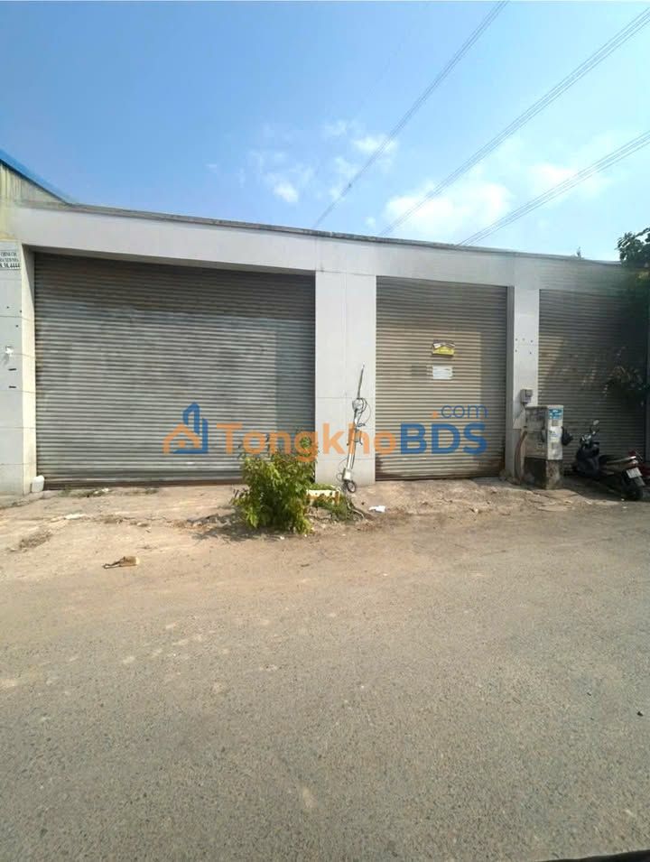 Nhà mặt tiền Kinh Dương Vương giá 81 tỷ - Mặt tiền kinh doanh