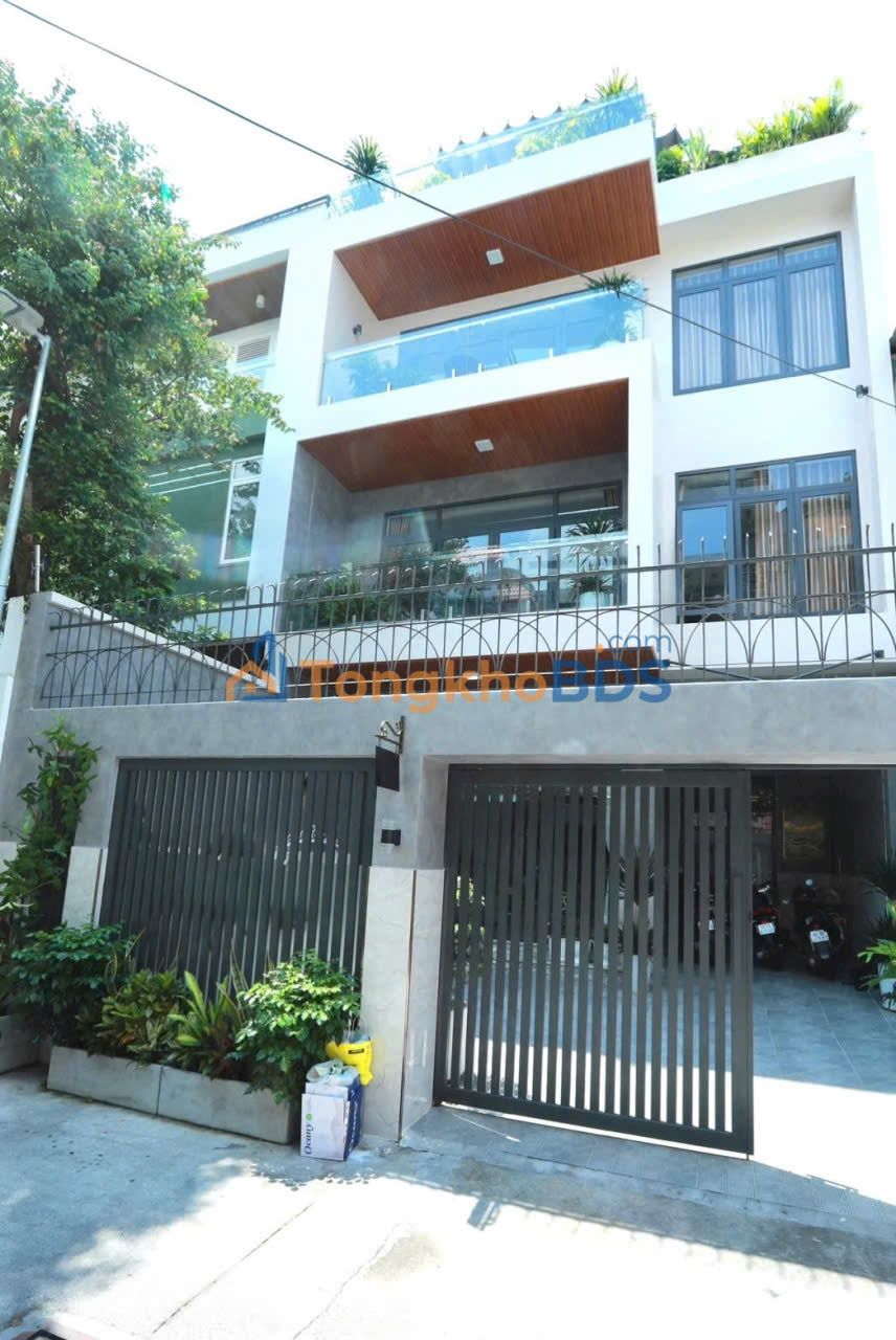Biệt thự Nguyễn Chí Thanh Q5 160m² ô tô vào tận nhà