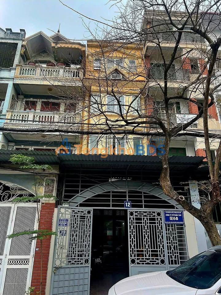 Nhà riêng Trần Kim Xuyến 90m² 42,3 tỷ - Vị trí kinh doanh đẹp!
