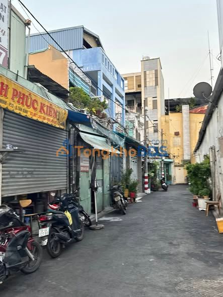 Nhà phố Quận 10 42m² giá 6.1 tỷ - Mặt tiền kinh doanh