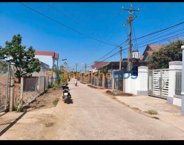 Đất nền Đức Trọng 370m² giá 1.95 tỷ - Sổ đỏ chính chủ, tiềm năng cao!