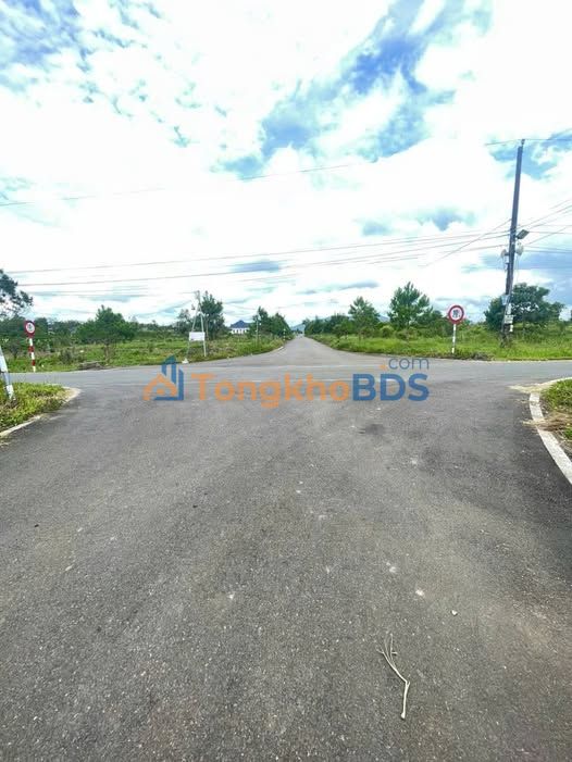 Đất nền Lê Thị Riêng Bảo Lộc 774m² giá 2.9 tỷ - Đường to ô tô