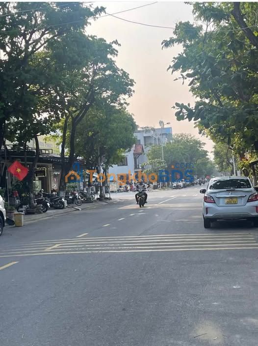 Đất nền Khúc Hạo Sơn Trà 100m² giá 11.5 tỷ - Vị trí đắc địa!