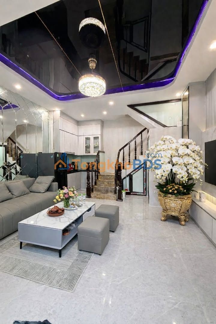 Nhà riêng Minh Khai, Hai Bà Trưng 45m² giá hơn 7 tỷ - Vị trí đẹp!