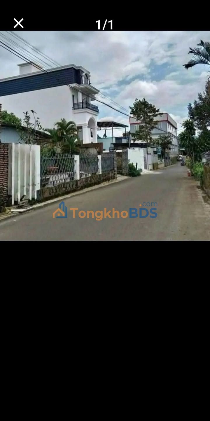 Đất nền Bảo Lộc 275m² giá 5.7 tỷ - Sổ đỏ chính chủ, vị trí đẹp!