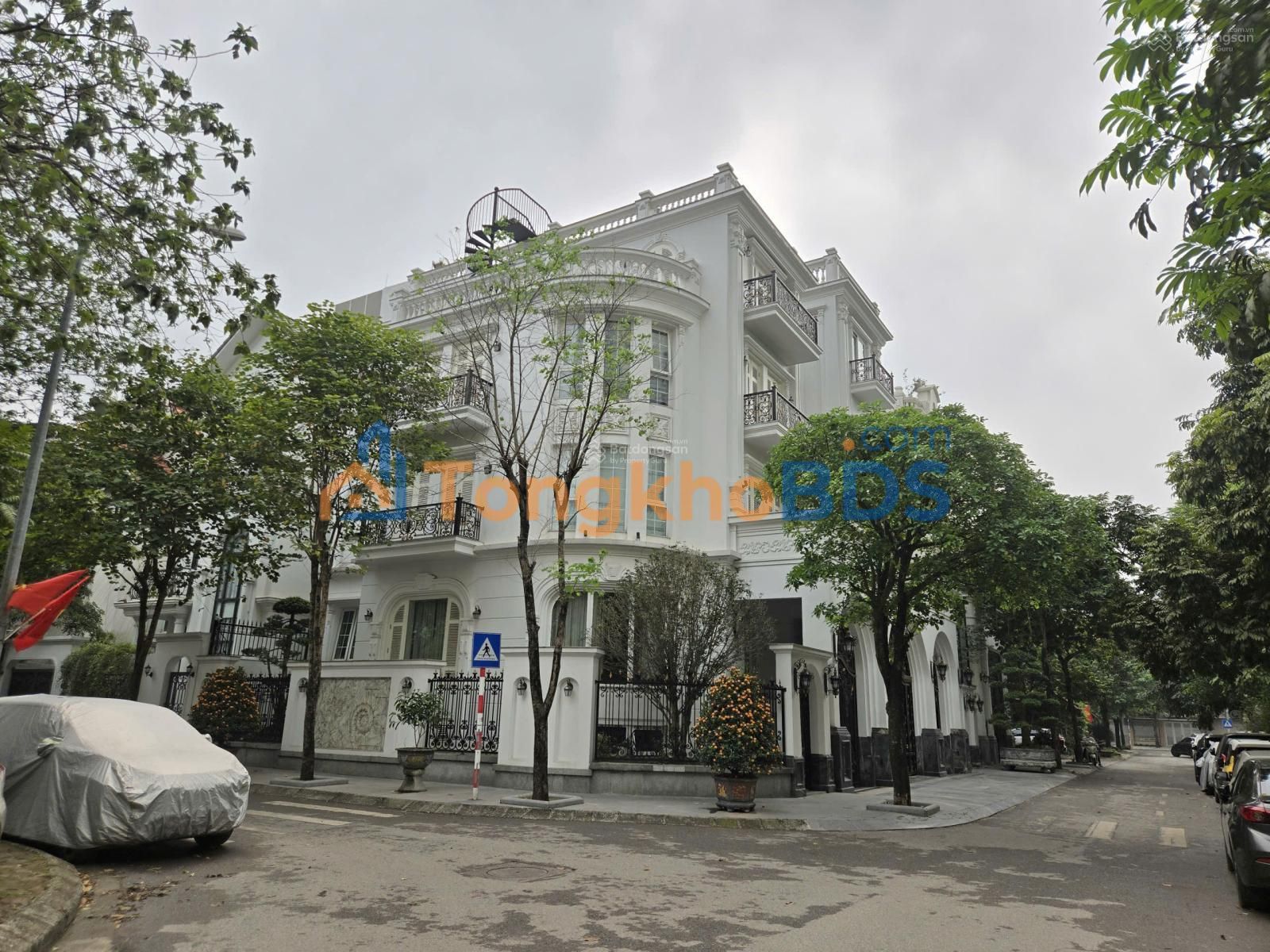 Biệt thự Bắc Hà C37 Nam Từ Liêm 298m² giá 79 tỷ - Vị trí đẹp hiếm có