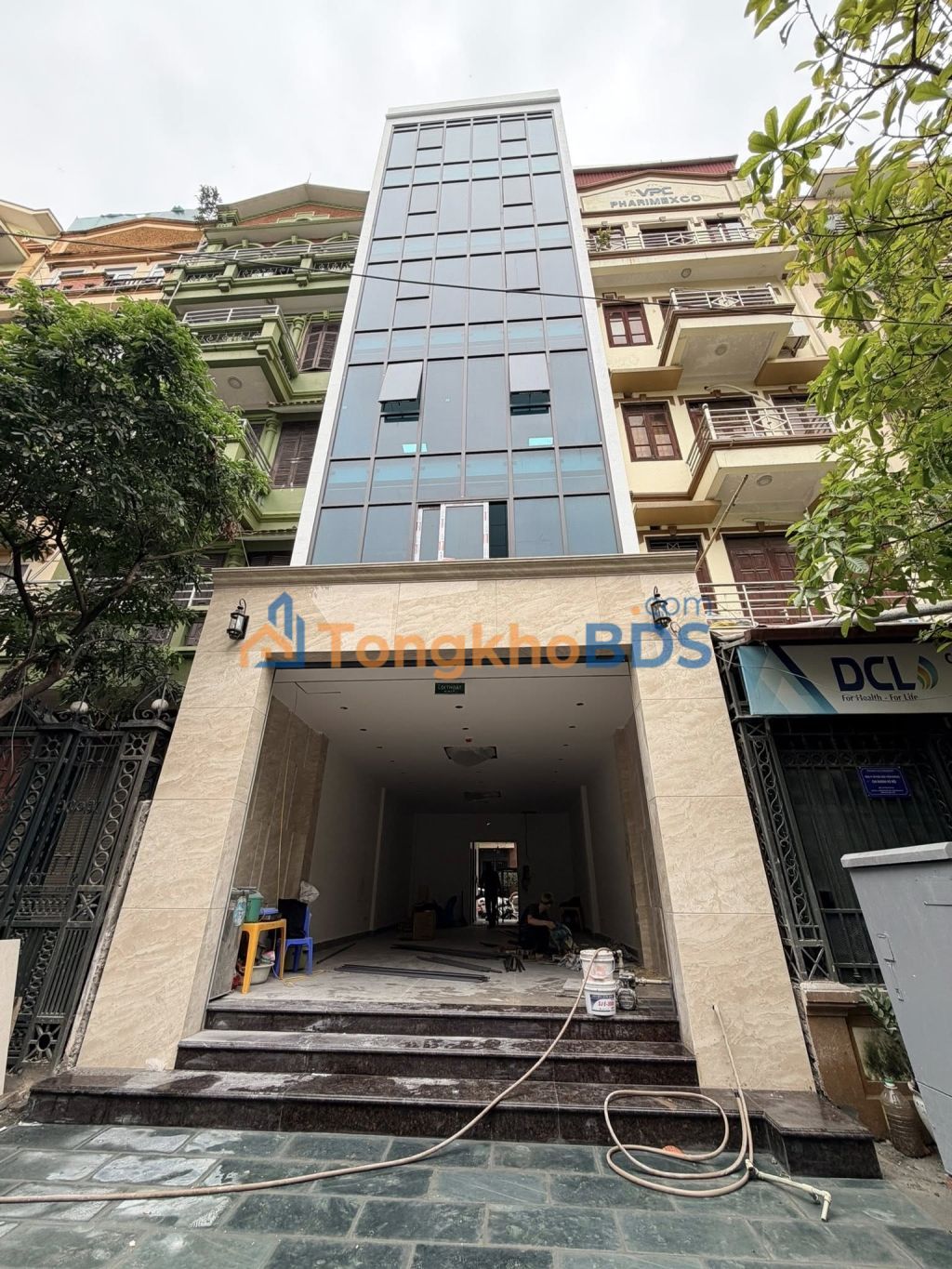 Nhà phố Pháo Đài Láng 96m² 31 tỷ - Mặt tiền kinh doanh cực đỉnh!