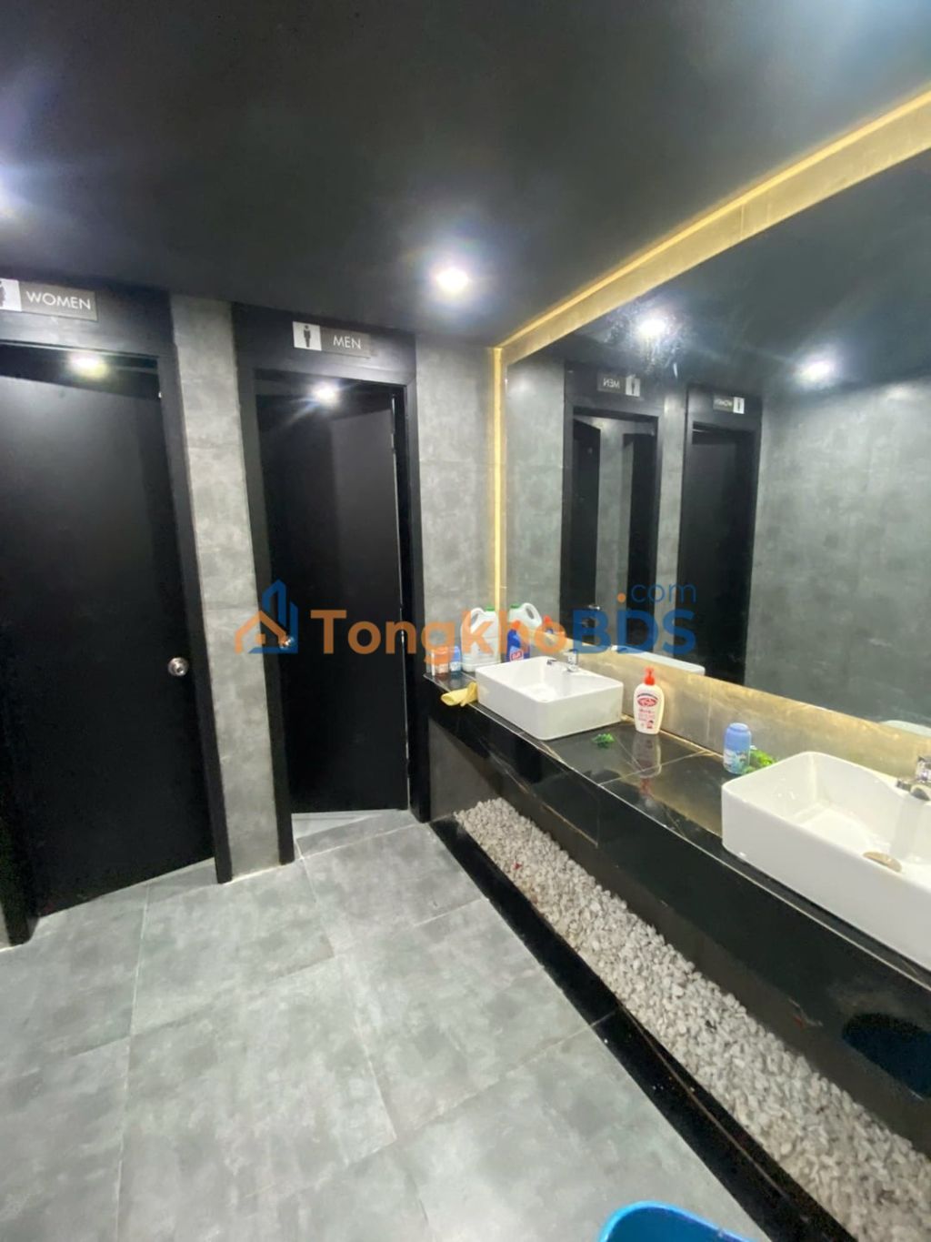 Nhà phố Dương Đình Nghệ 126.5m² giá 25.5 tỷ - Mặt tiền kinh doanh