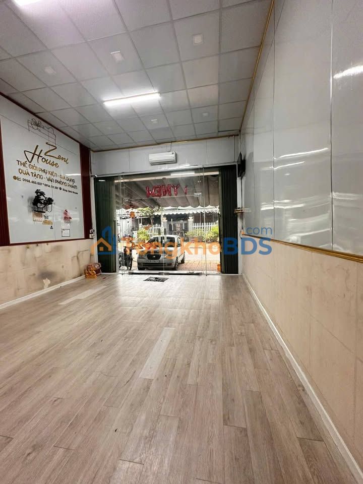 Nhà phố mặt tiền Nguyễn Hữu Thọ 75m² giá 2 tỷ - Kinh doanh tốt