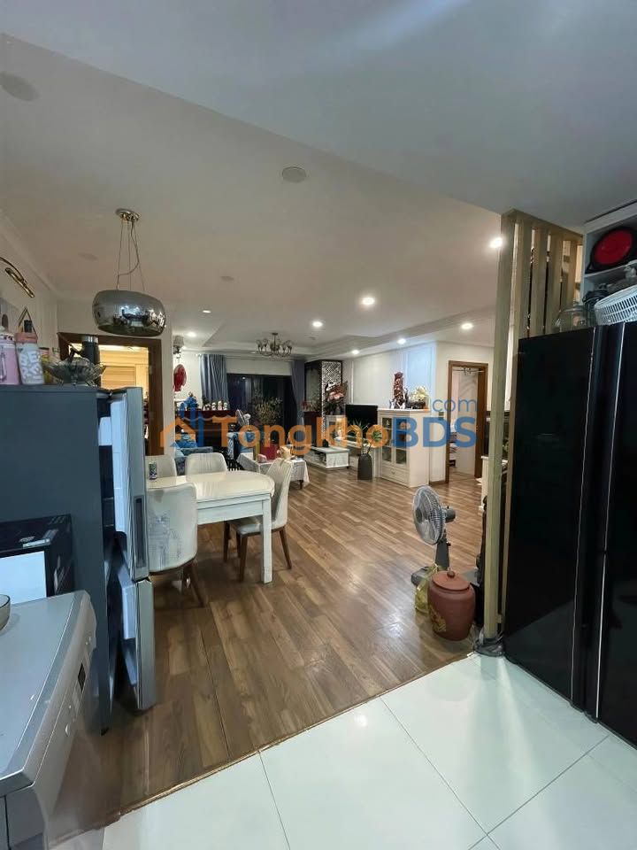 Căn hộ Goldmark City Hồ Tùng Mậu 116m² 8,8 tỷ - Căn góc