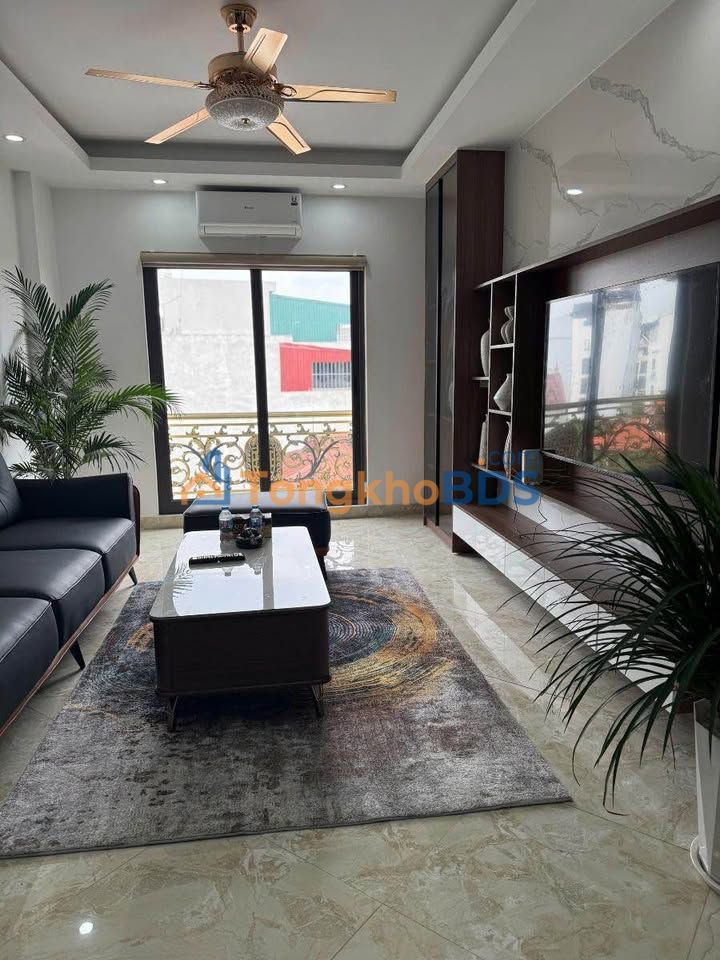 Nhà riêng Định Công Thượng 42m² 9 tỷ - Vị trí đẹp, sổ đỏ nở hậu