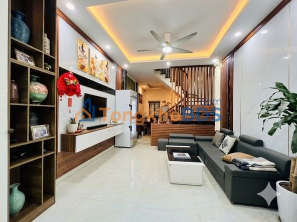 Nhà 5 tầng Thụy Phương 34m² giá 5.85 tỷ