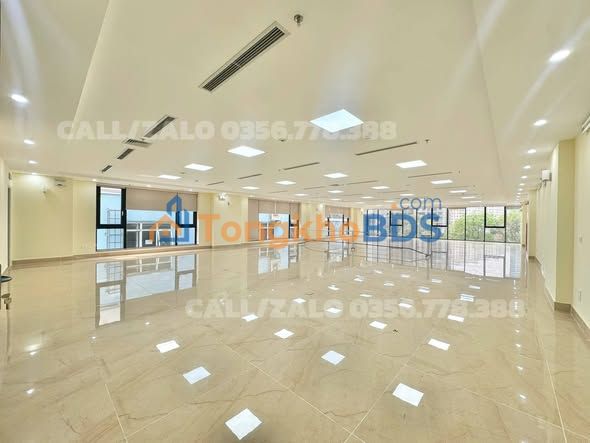 Thuê văn phòng Hoàng Ngân 270m² giá 75tr - Vị trí trung tâm!