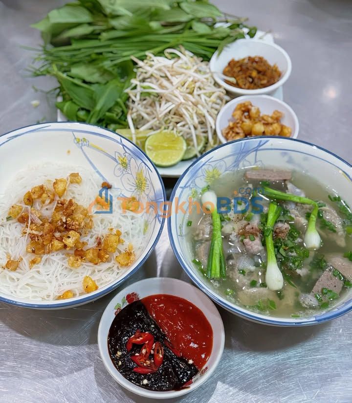Sang quán Phở-Bún mặt tiền Hoàng Văn Thụ, Quy Nhơn 100m²