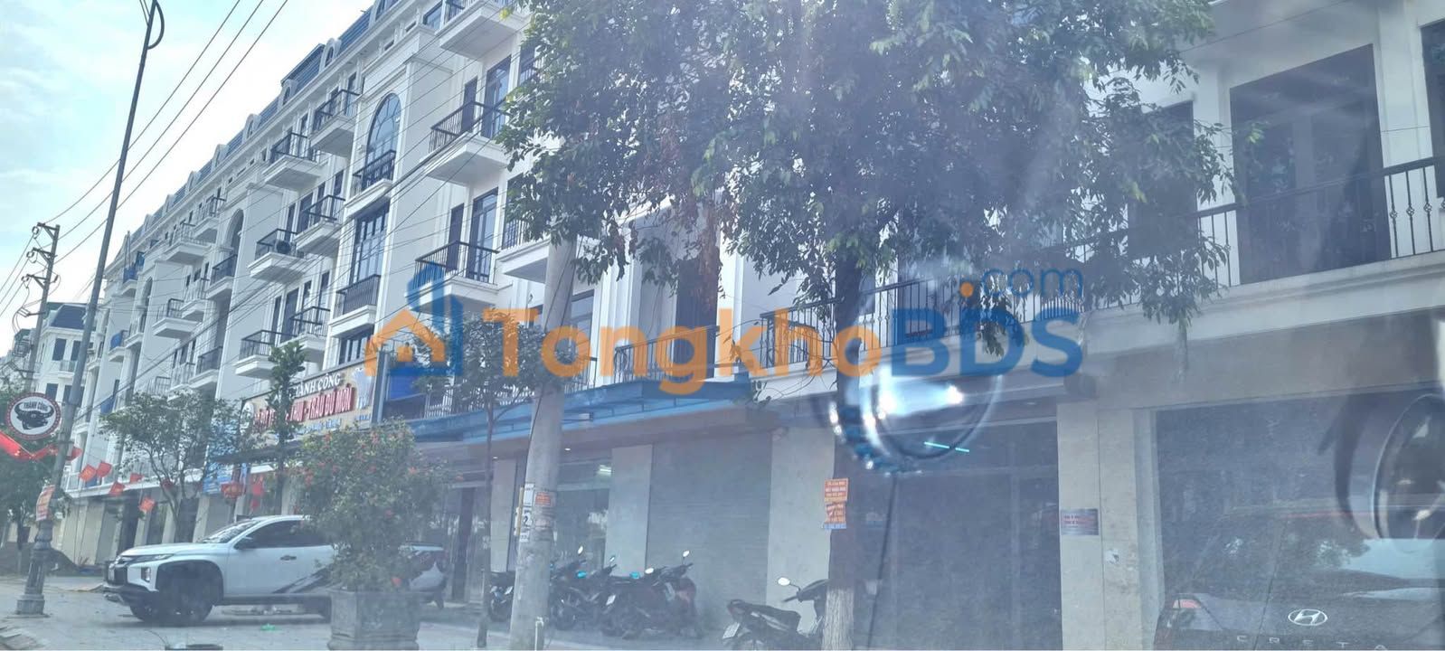 Thuê nhà liền kề 5 tầng Khu 4.6ha Lim Tiên Du - Vị trí đắc địa!