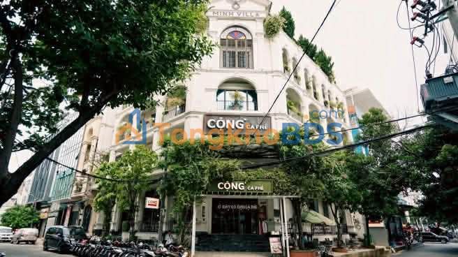 Tòa nhà văn phòng Nguyễn Gia Trí 400m² – 5 tầng góc 2MT, Bình Thạnh cho thuê 250 triệu/tháng