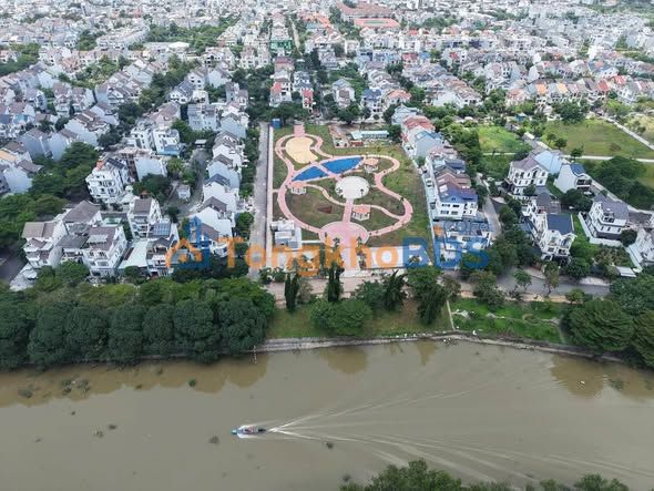 Biệt thự Khang Điền Phước Long B 385m² - Vị trí đẹp