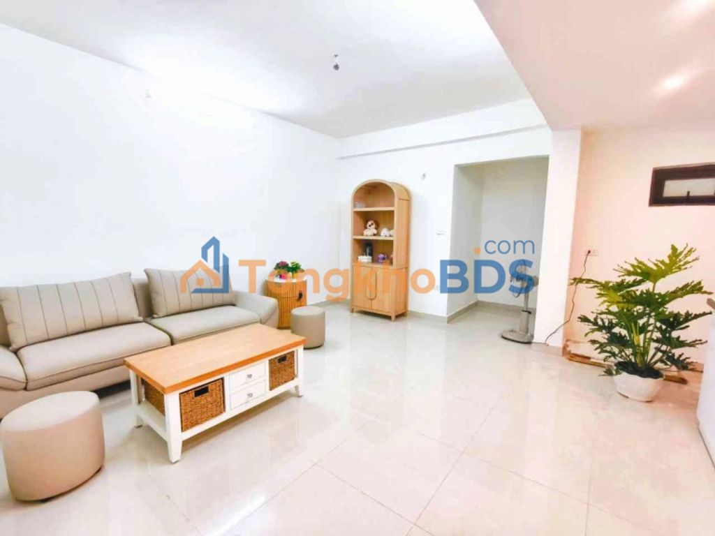 Căn hộ tập thể Nguyễn Chí Thanh 50m² 4.1 tỷ - Ô tô đỗ cửa