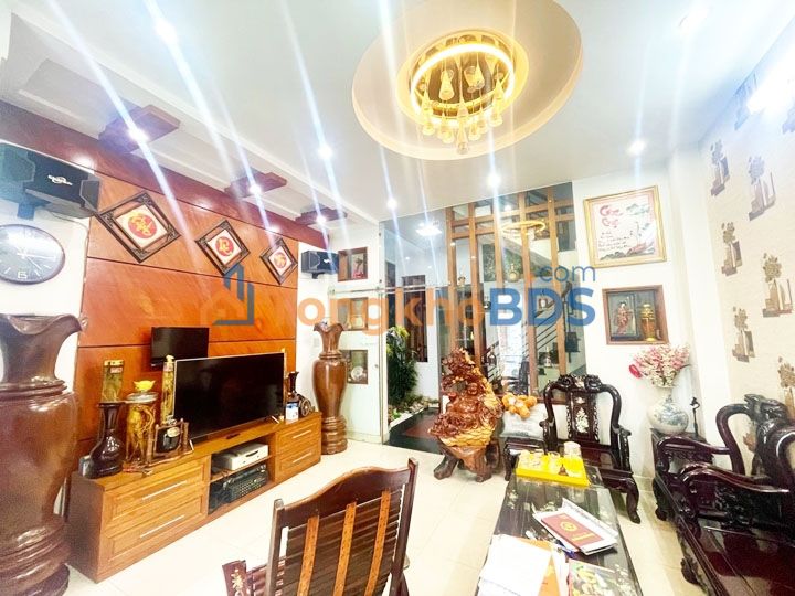 Nhà 4 tầng Nguyễn Hiến Lê, Tân Bình 110m² - Ô tô tránh, dòng tiền tốt