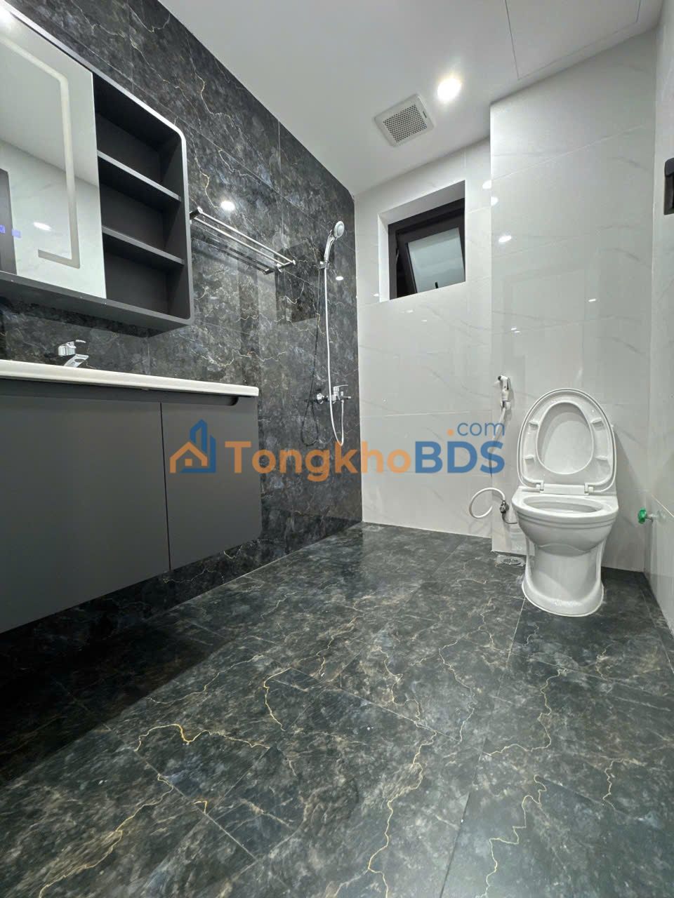 Biệt thự lô góc Văn Khê 181m² giá 49.2 tỷ
