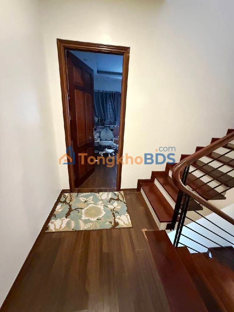 Nhà riêng Kim Mã 47m² 5 tầng - Sẵn sàng ở ngay, vị trí VIP