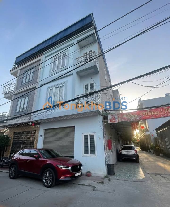 Nhà lô góc ngõ 455 Đằng Hải 42m², ô tô vào nhà